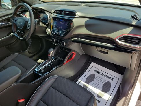 Certified 2021 Chevrolet TrailBlazer RS w/ Sun and Liftgate Package FWD image 10