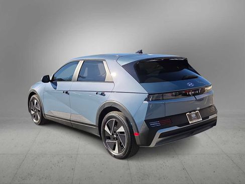New 2026 Hyundai Ioniq 5 SE image 6