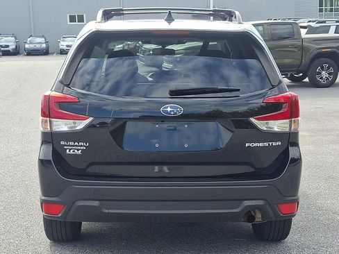 Certified 2023 Subaru Forester Premium AWD/4WD image 5