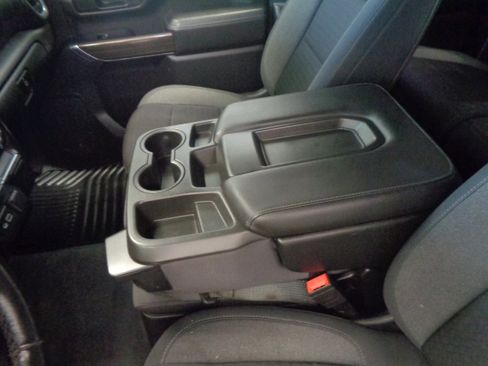 Used 2020 Chevrolet Silverado 2500 LT w/ Convenience Package image 17