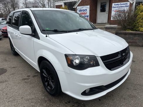 Used 2020 Dodge Grand Caravan SE FWD image 10