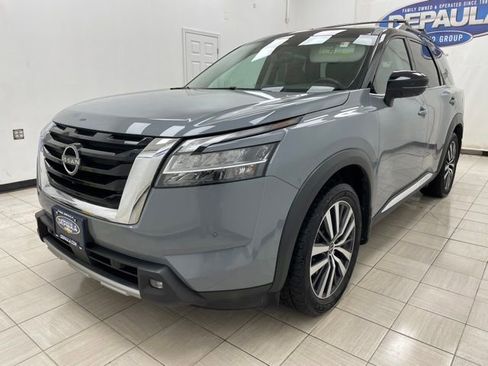 Used 2022 Nissan Pathfinder Platinum w/ Cargo Package image 19