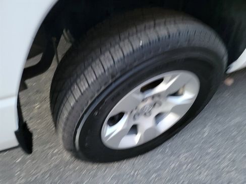 Used 2022 RAM 1500 Big Horn image 32