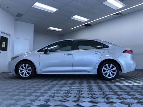 Certified 2025 Toyota Corolla LE image 11