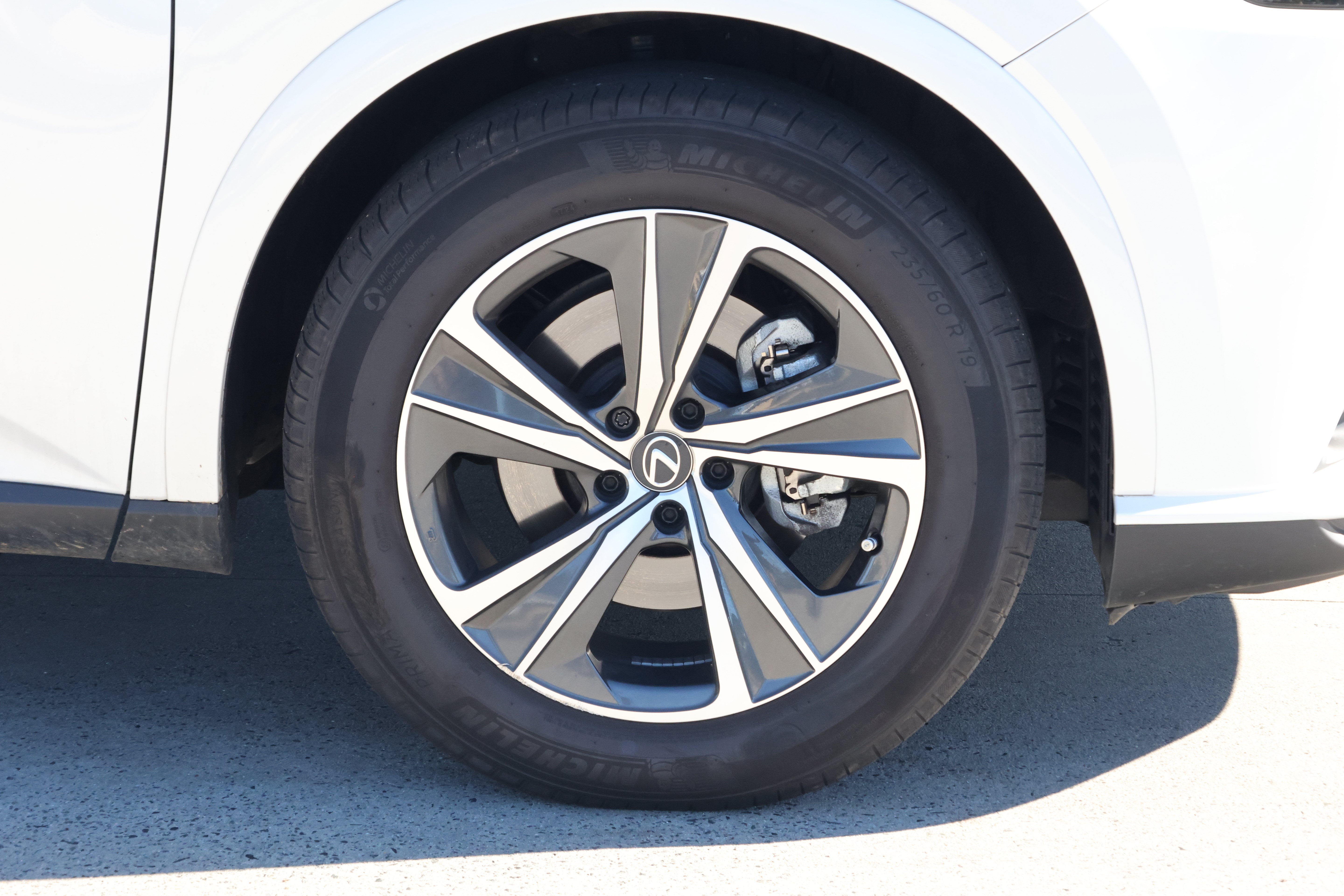 Used 2024 Lexus RX 350 Premium w/ Accessory Package (Z1) FWD image 11