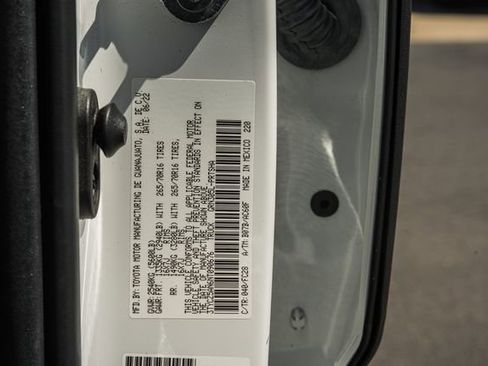 Used 2022 Toyota Tacoma SR5 w/ Trail Edition image 39