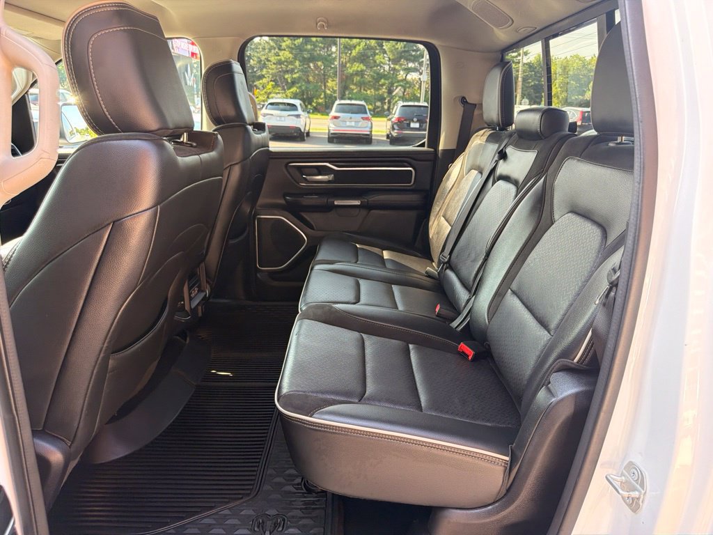Used 2022 RAM 1500 Laramie AWD/4WD image 14