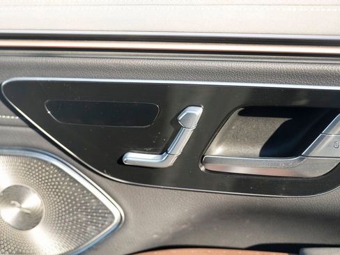 Used 2023 Mercedes-Benz EQS 450+ SUV image 45