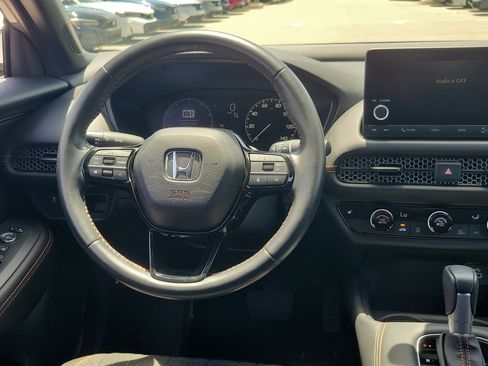 Used 2025 Honda HR-V Sport image 18
