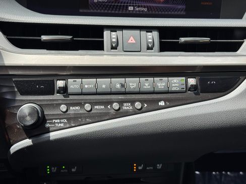 Used 2020 Lexus ES 350 w/ Premium Package FWD image 31
