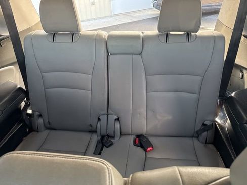 Used 2016 Honda Pilot EX-L image 12
