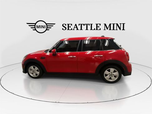 Certified 2024 MINI Cooper 4-Door Hardtop FWD image 7