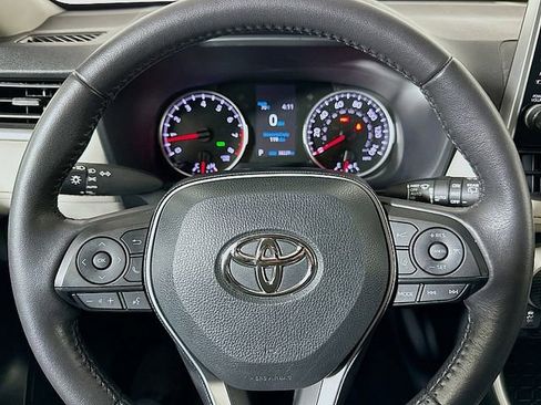 Used 2022 Toyota RAV4 XLE w/ Convenience Package AWD/4WD image 12