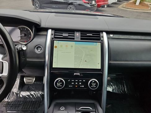 Used 2023 Land Rover Discovery HSE R-Dynamic AWD/4WD image 16