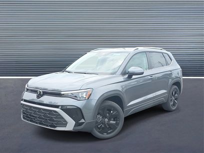 New 2025 Volkswagen Taos SE