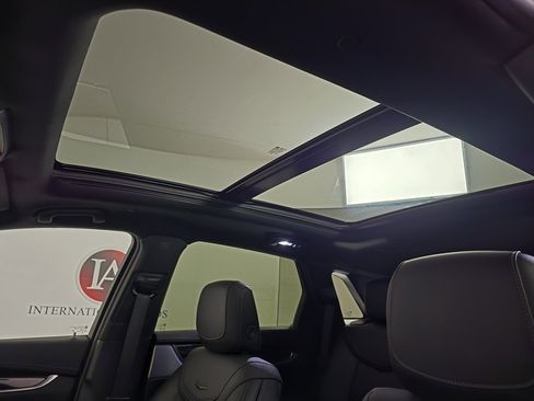 Used 2023 Cadillac XT5 Premium Luxury image 18