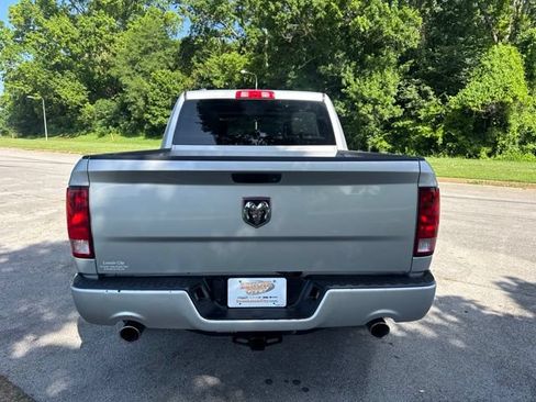 Used 2014 RAM 1500 Express RWD image 6