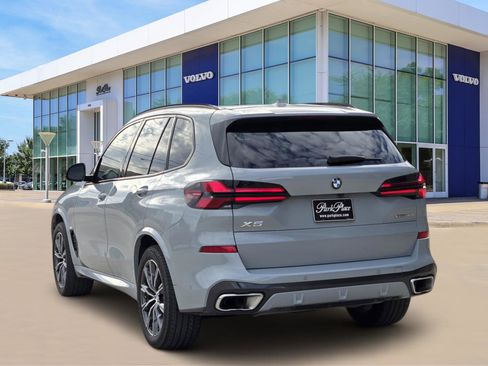 Used 2024 BMW X5 xDrive40i w/ M Sport Package image 4