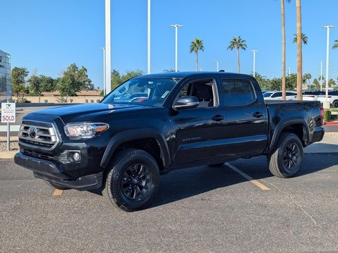 Used 2021 Toyota Tacoma SR5 image 2