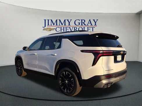 New 2026 Chevrolet Traverse LT image 5