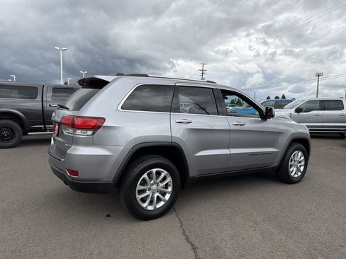 Used 2021 Jeep Grand Cherokee Laredo w/ Security & Convenience Group AWD/4WD image 6