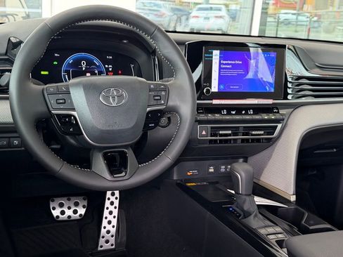 Certified 2026 Toyota Camry SE FWD image 31