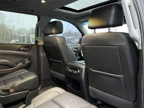 Used 2018 GMC Yukon XL SLT w/ Premium Edition image 19