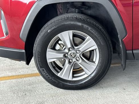 Used 2024 Toyota RAV4 XLE w/ Convenience Package FWD image 11