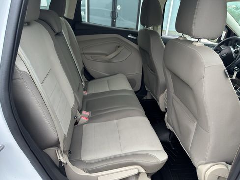 Used 2014 Ford Escape SE FWD image 14