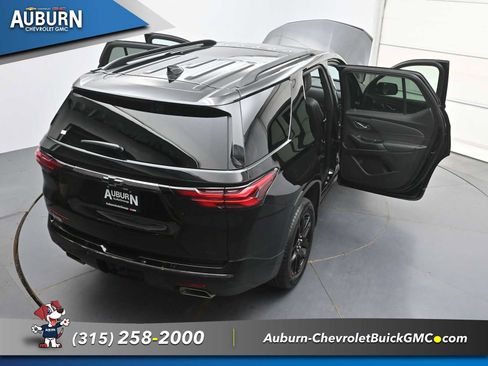 Used 2023 Chevrolet Traverse Premier w/ Redline Edition AWD/4WD image 40