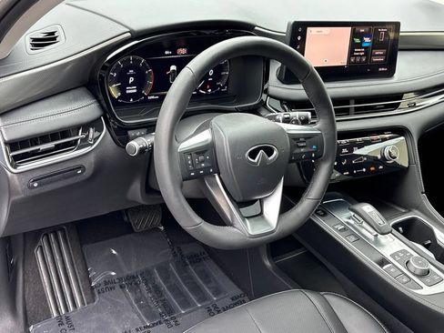 Certified 2026 INFINITI QX60 Luxe w/ Cargo Package FWD image 12