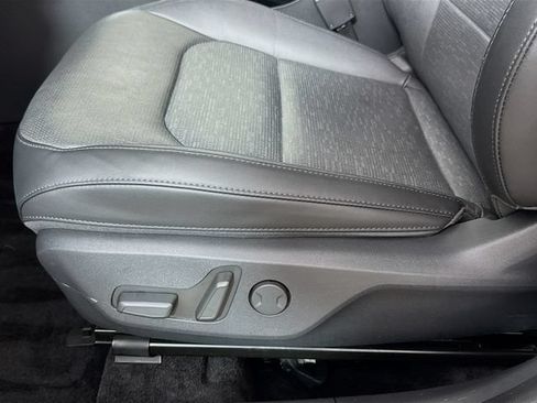 Used 2023 Kia Niro SX Touring FWD image 16