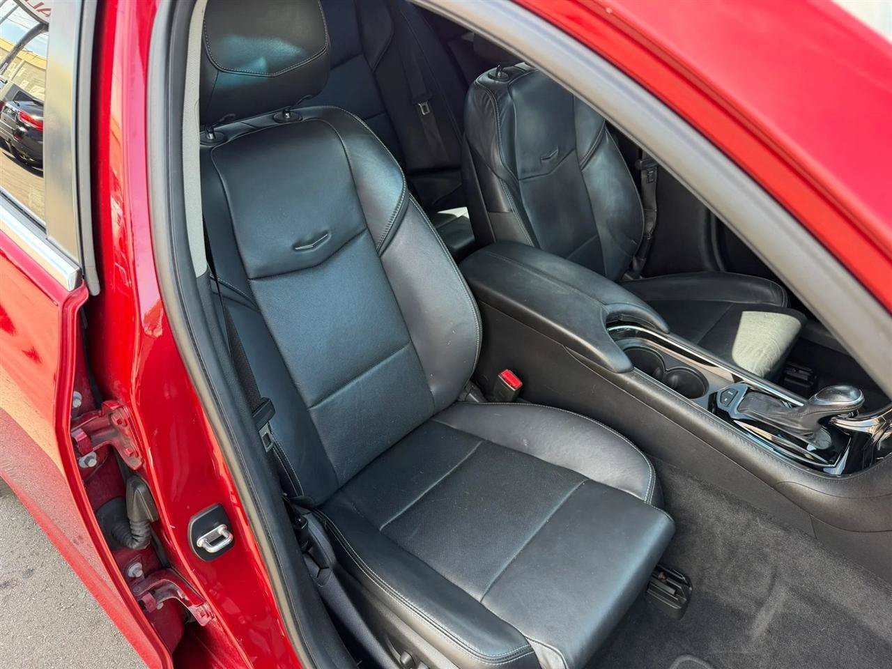 Used 2015 Cadillac ATS Luxury w/ Cold Weather Package RWD image 30