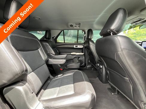 Used 2022 Ford Explorer Limited RWD image 31