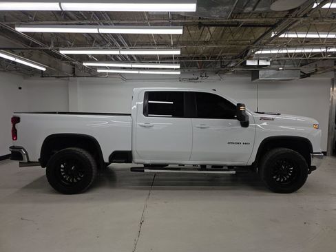 Used 2024 Chevrolet Silverado 2500 LT w/ All Star Edition AWD/4WD image 6