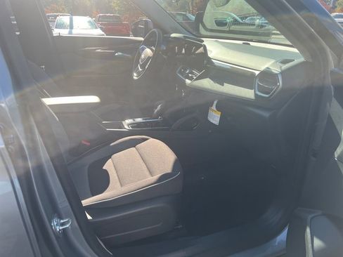 New 2026 Chevrolet TrailBlazer LT w/ LT Cold Weather Package image 17