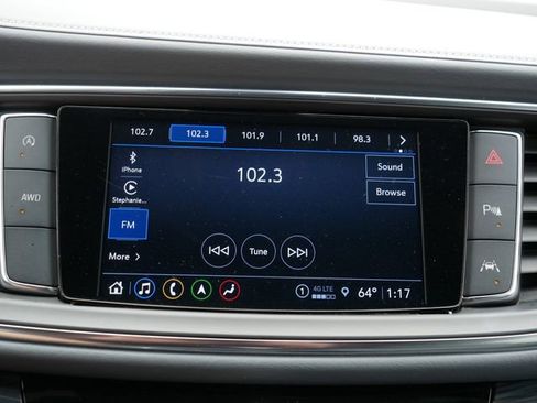 Used 2024 Buick Enclave Premium image 29