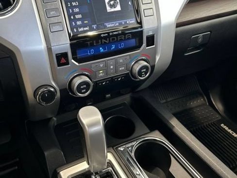 Used 2018 Toyota Tundra Limited w/ Limited Premium Package AWD/4WD image 13