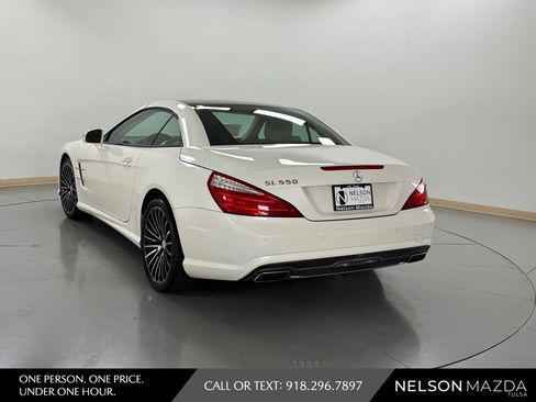 Used 2014 Mercedes-Benz SL 550 image 9