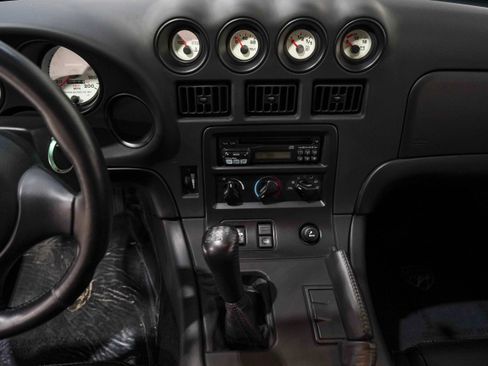 Used 1997 Dodge Viper GTS RWD image 31