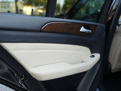 Used 2015 Mercedes-Benz ML 350 2WD image 22