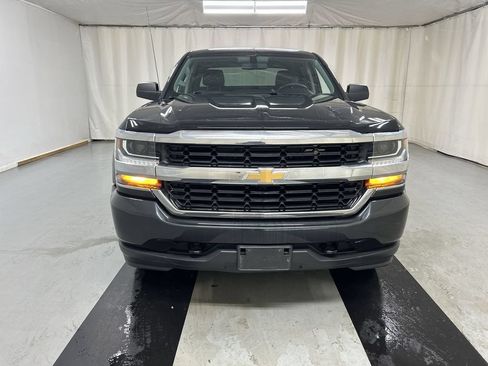 Used 2018 Chevrolet Silverado 1500 W/T w/ WT Convenience Package AWD/4WD image 3