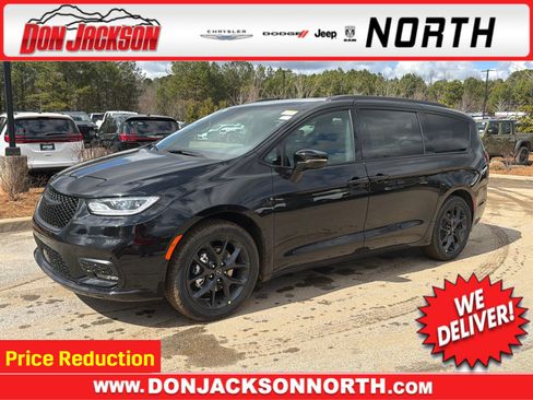 New 2026 Chrysler Pacifica Select w/ S Appearance Package FWD image 1