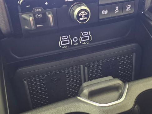 New 2026 RAM 2500 Big Horn AWD/4WD image 32