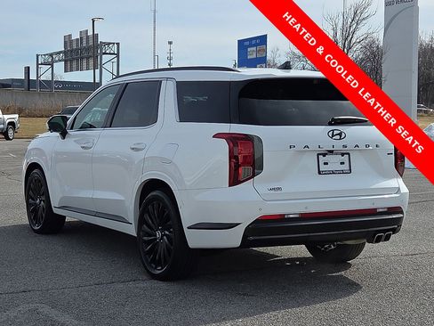 Used 2024 Hyundai Palisade Calligraphy image 4