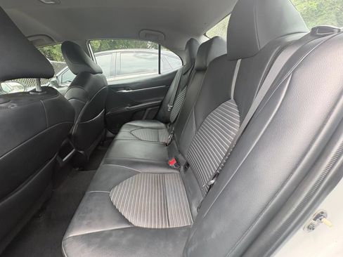Used 2023 Toyota Camry SE FWD image 12