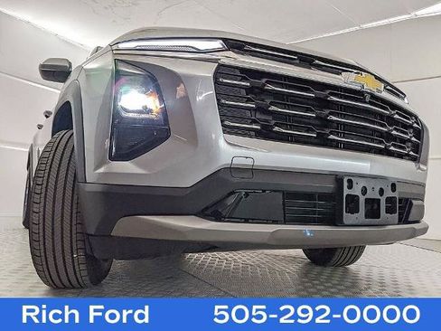 Used 2025 Chevrolet Equinox LT AWD/4WD image 21