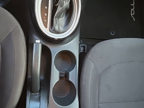 Used 2018 Kia Soul image 28