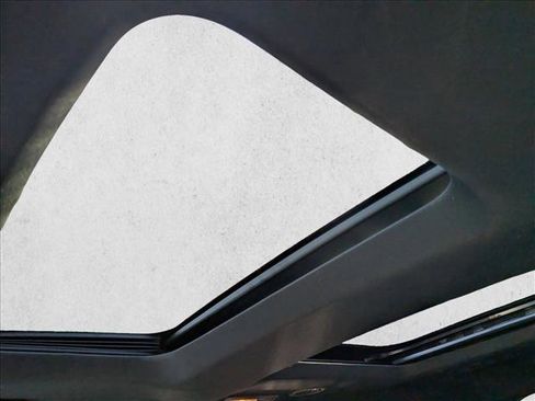 Used 2018 Ford Explorer Limited image 23