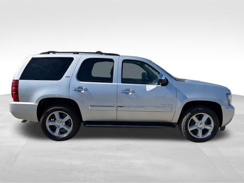Used 2012 Chevrolet Tahoe LTZ AWD/4WD image 8